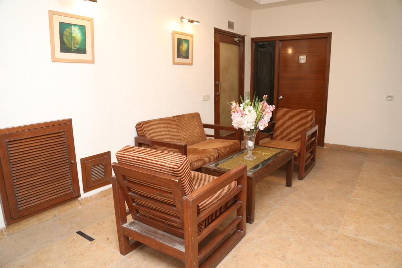 Hotel H26 Chandigarh Ngoại thất bức ảnh