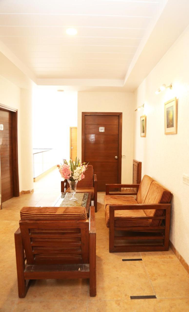 Hotel H26 Chandigarh Ngoại thất bức ảnh