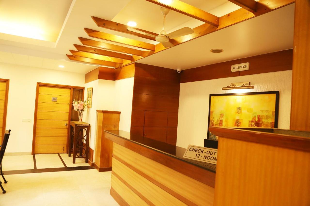 Hotel H26 Chandigarh Ngoại thất bức ảnh