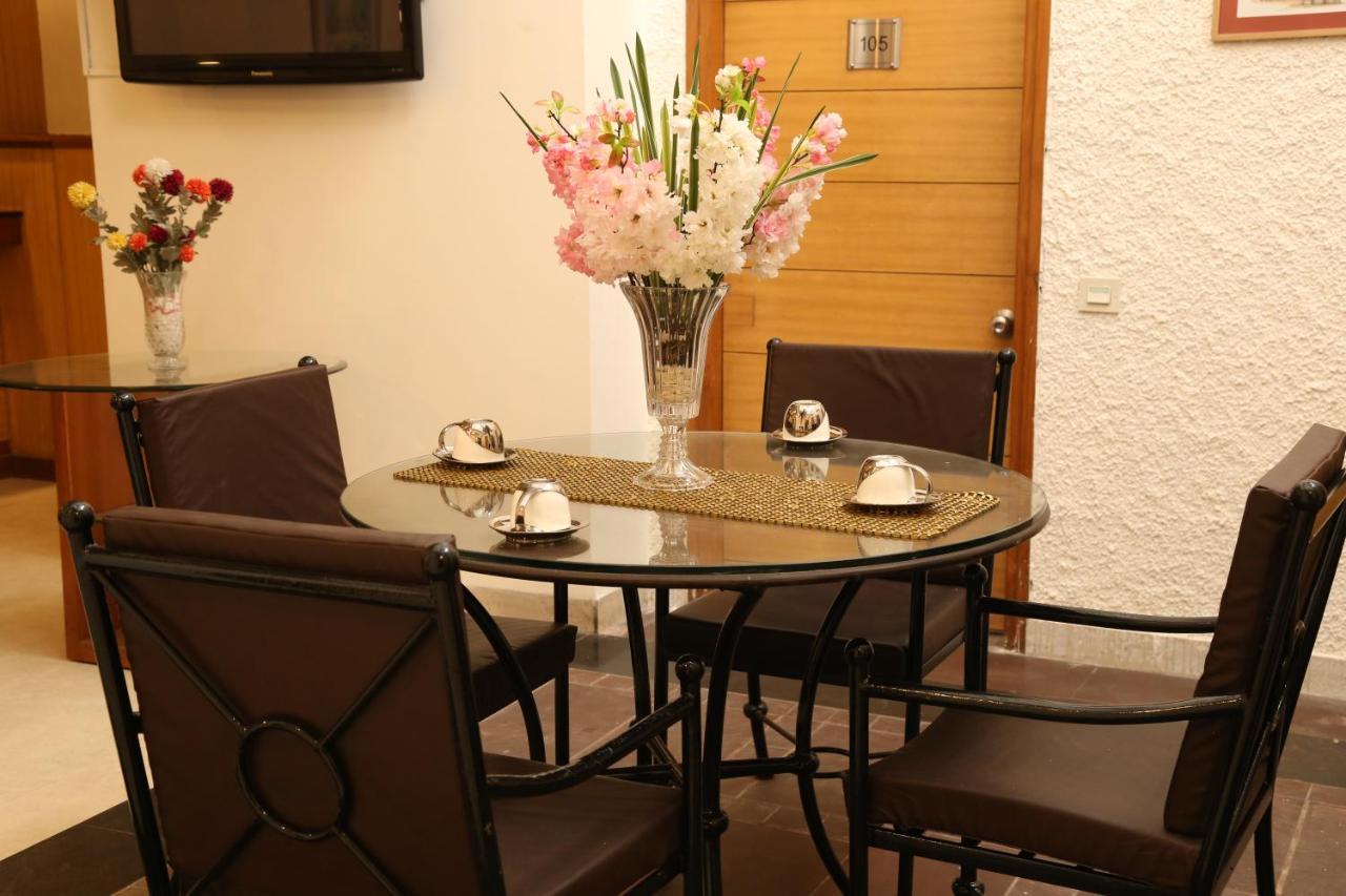 Hotel H26 Chandigarh Ngoại thất bức ảnh